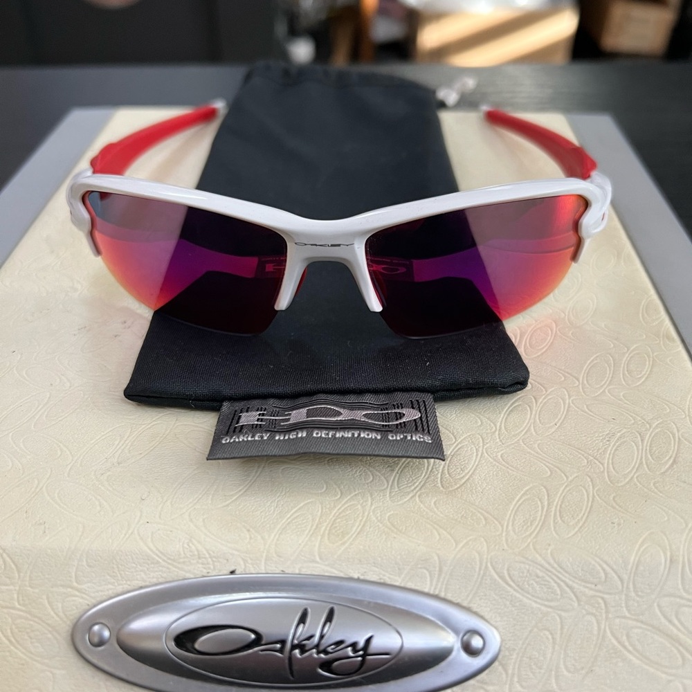 Oakkey Flak 2.0 Red and White with Prizm lenses. Like new